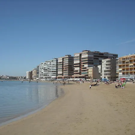 Completamente Reformado Con Vistas Al Mar Y Piscina