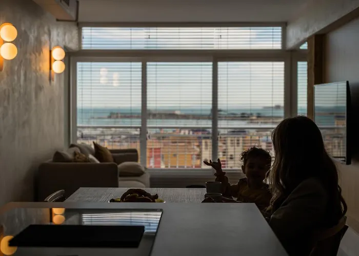 Apartment Completamente Reformado Con Vistas Al Mar Y Piscina